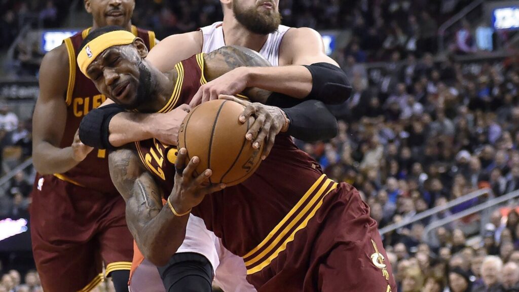 LeBron James being fouled during the Cavs game