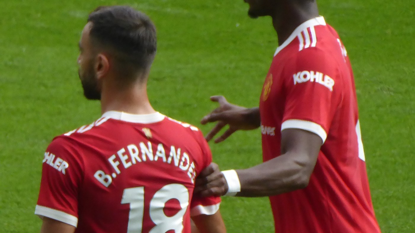 Bruno Fernandes in Manchester United match action, illustrating his player-of-the-season award and Champions League qualification storyline.